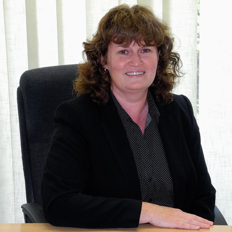 Jenny Tapping, Cert.FAA.