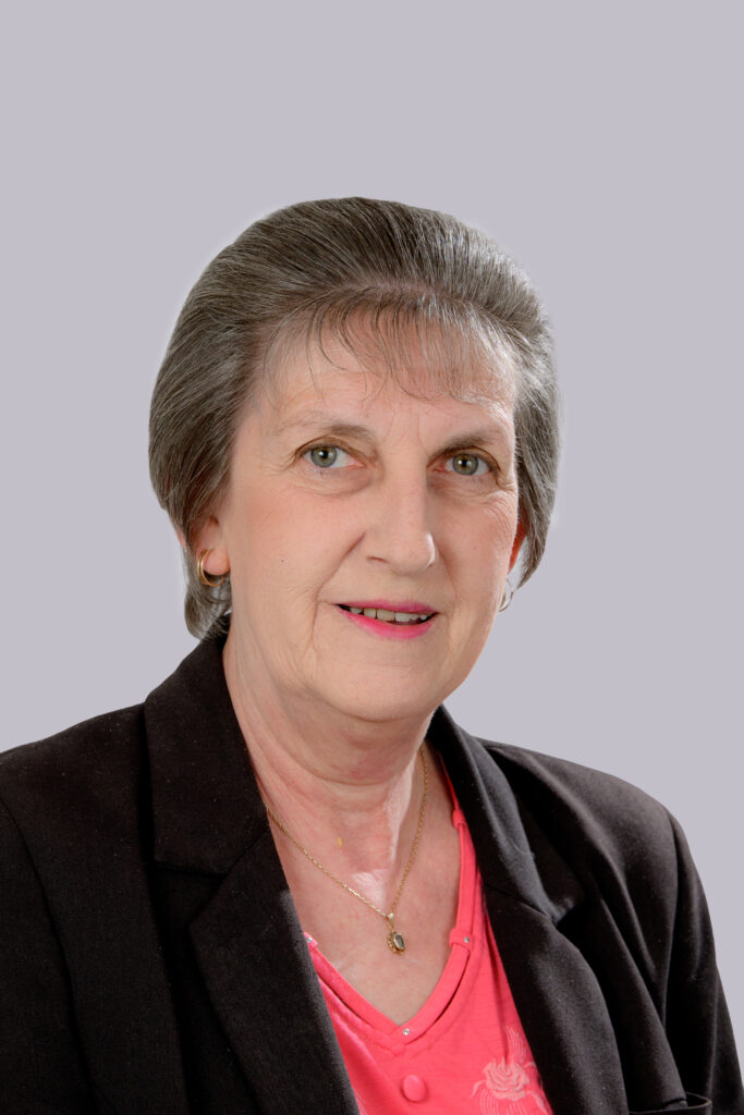 Lynda Conn