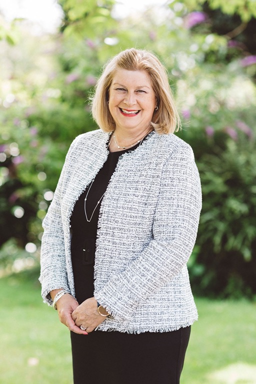 Kaye Hollinshead